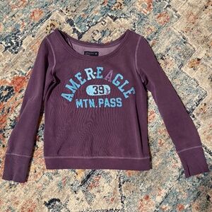 American Eagle sweatshirt